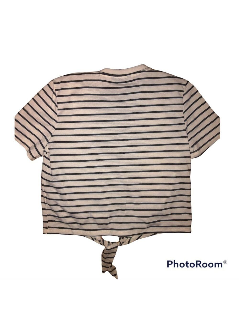 Shein 𝅺Shein Striped Knot-Front T-Shirt - Picture 6 of 9